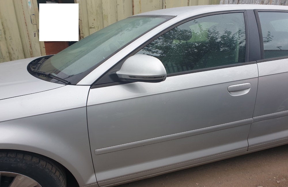 Audi A3 TDI E Door passenger side front